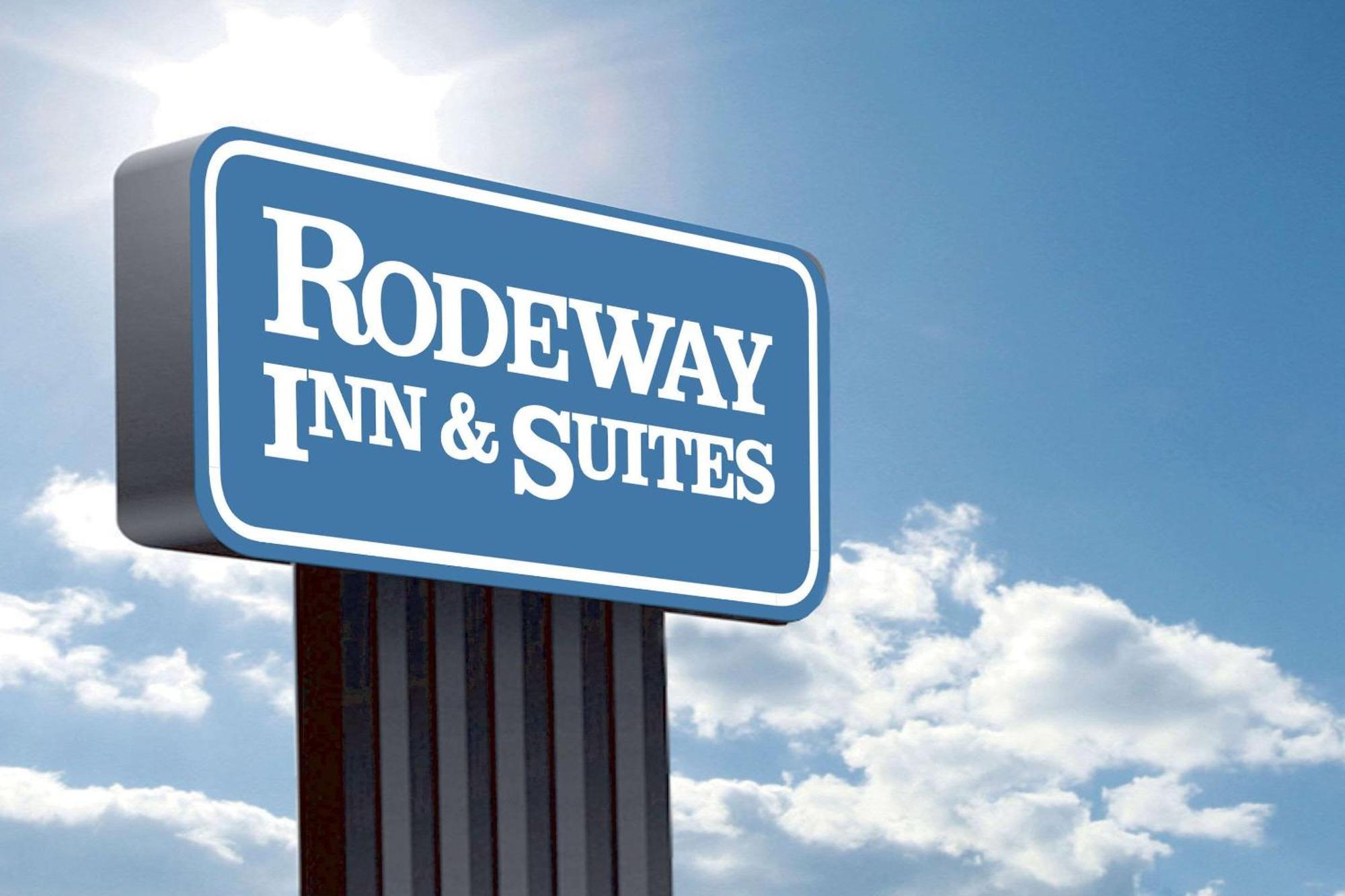 Rodeway Inn & Suites Saginaw Exterior photo
